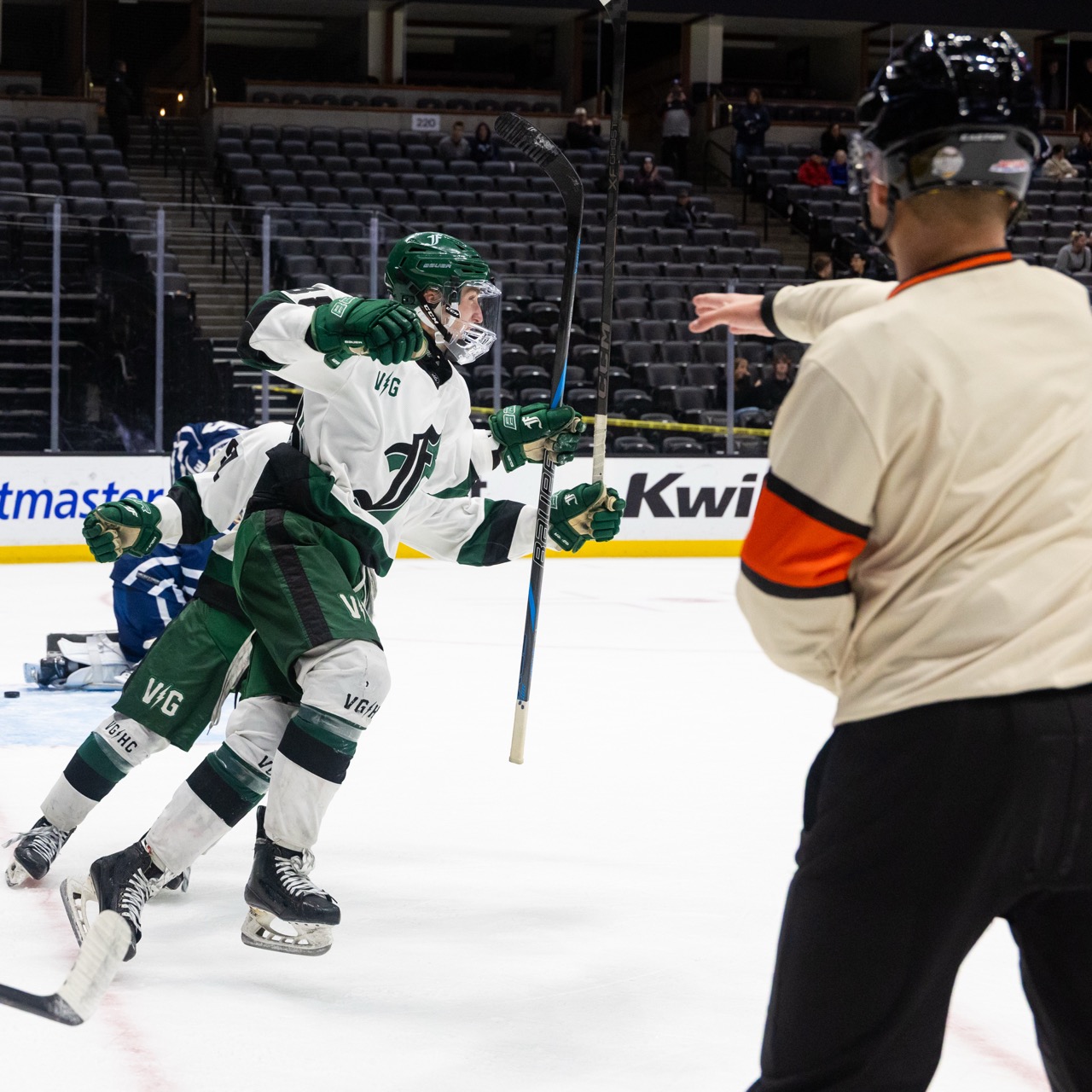 ADHSHL Returns to Honda Center with Fairmont vs. SD Central